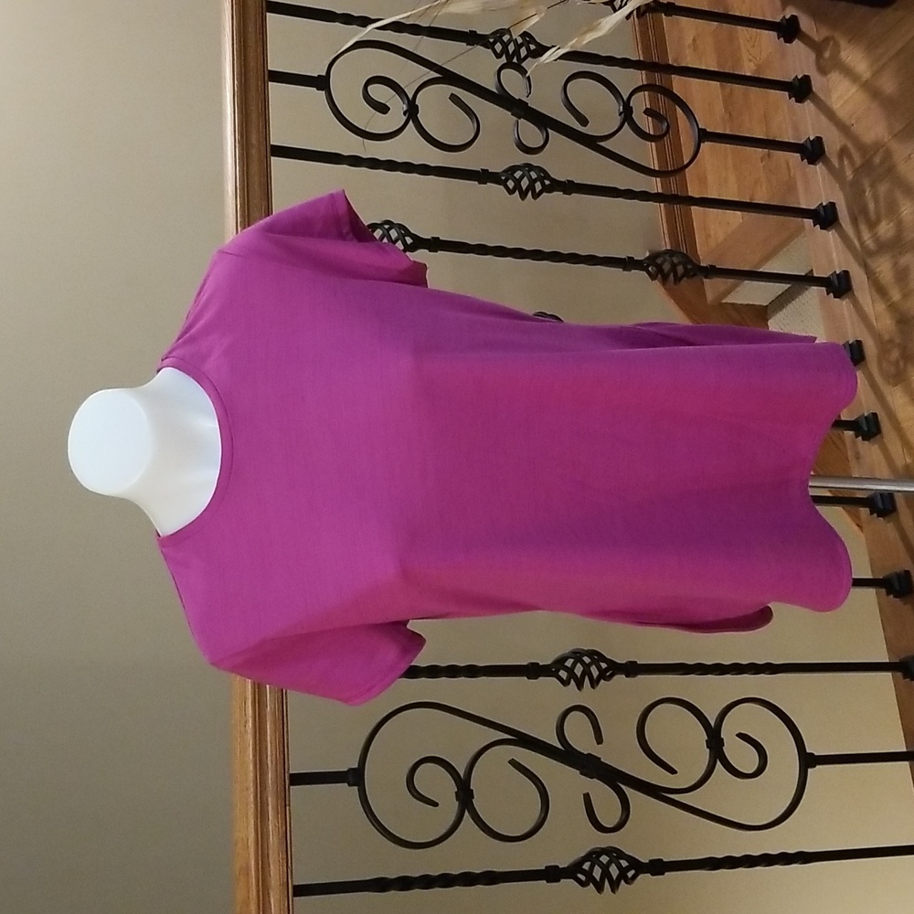 Athletic Works top